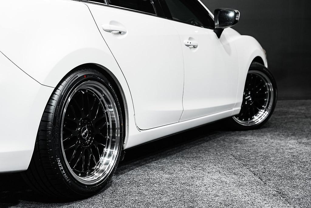 2013 Mazda Atenza