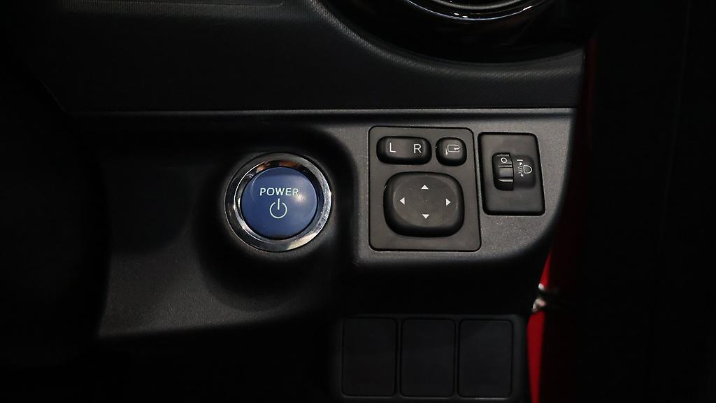 2016 Toyota Aqua