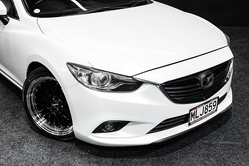 2013 Mazda Atenza