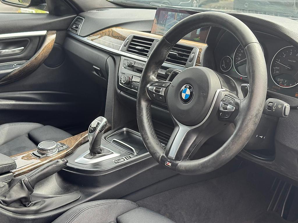 2016 BMW 320i M-sports