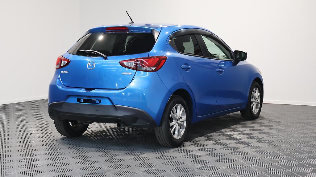 2015 Mazda Demio