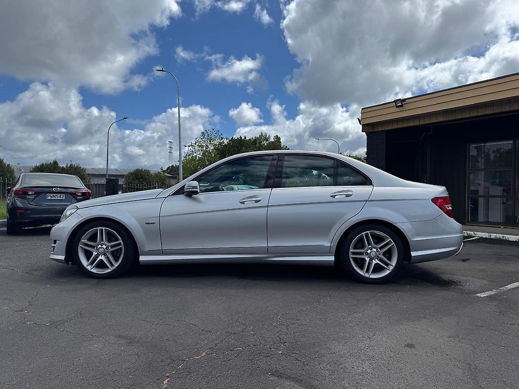 2012 Mercedes-Benz C200