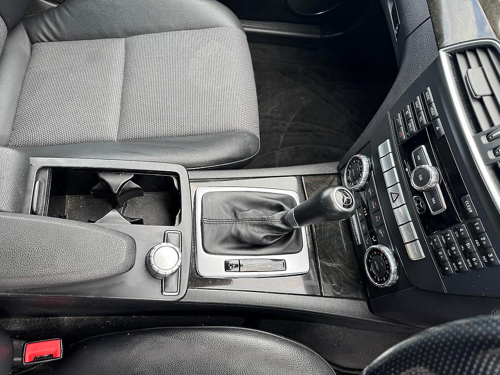 2012 Mercedes-Benz C200