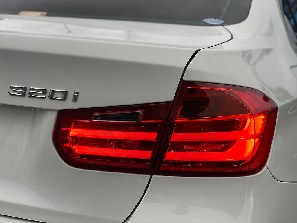 2014 BMW 320i M-sports