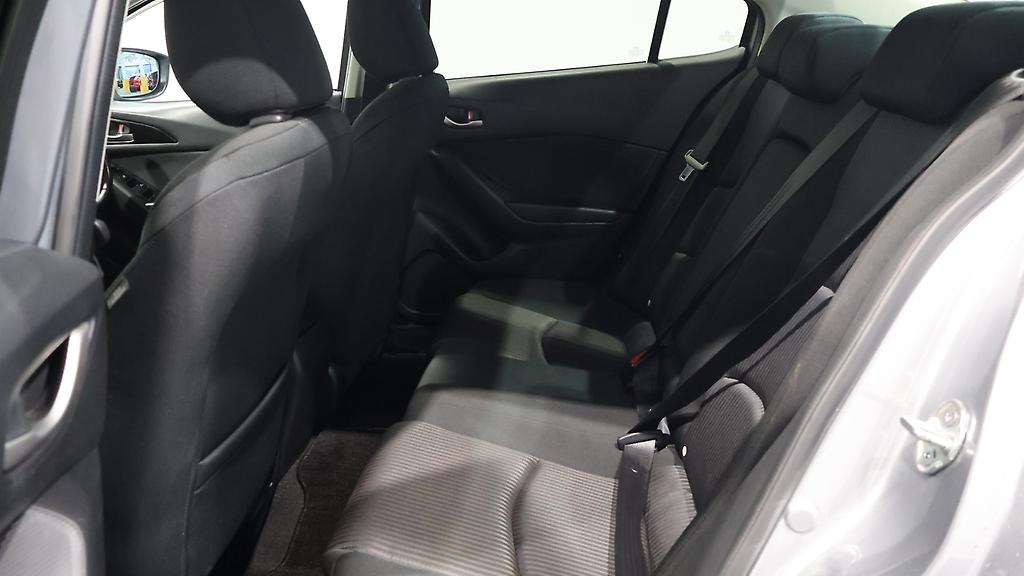 2013 Mazda Axela