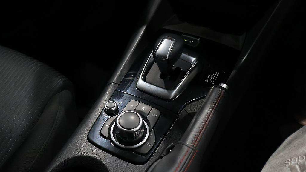 2013 Mazda Axela