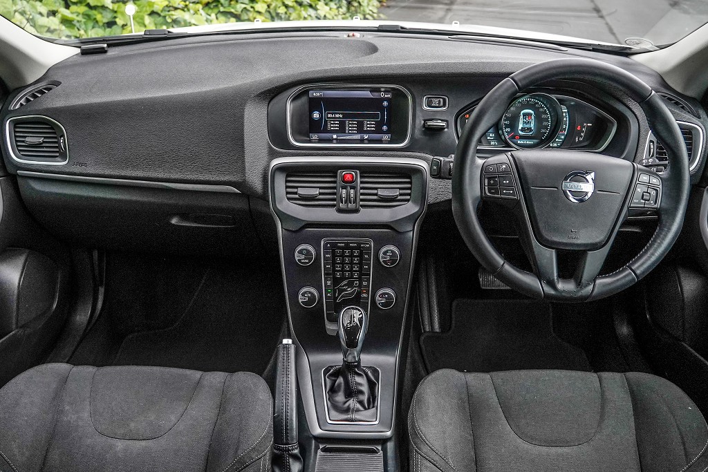 2014 Volvo V40 T4