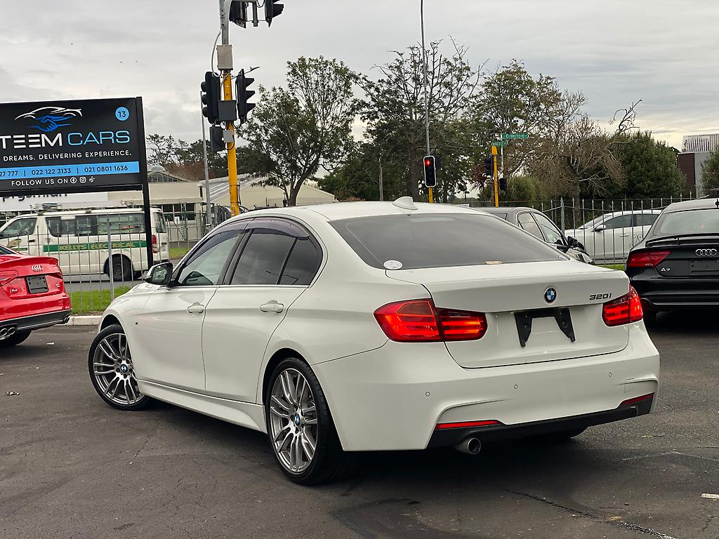 2014 BMW 320i M-sports