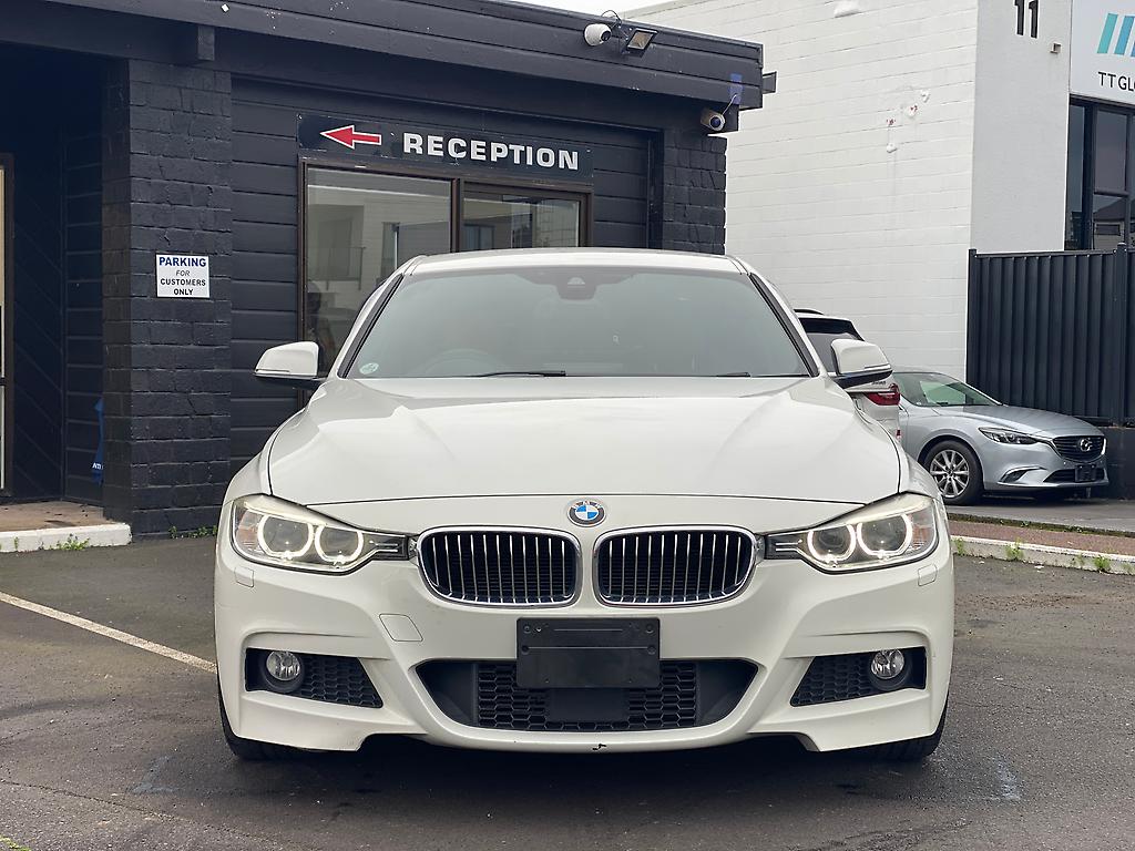 2014 BMW 320i M-sports