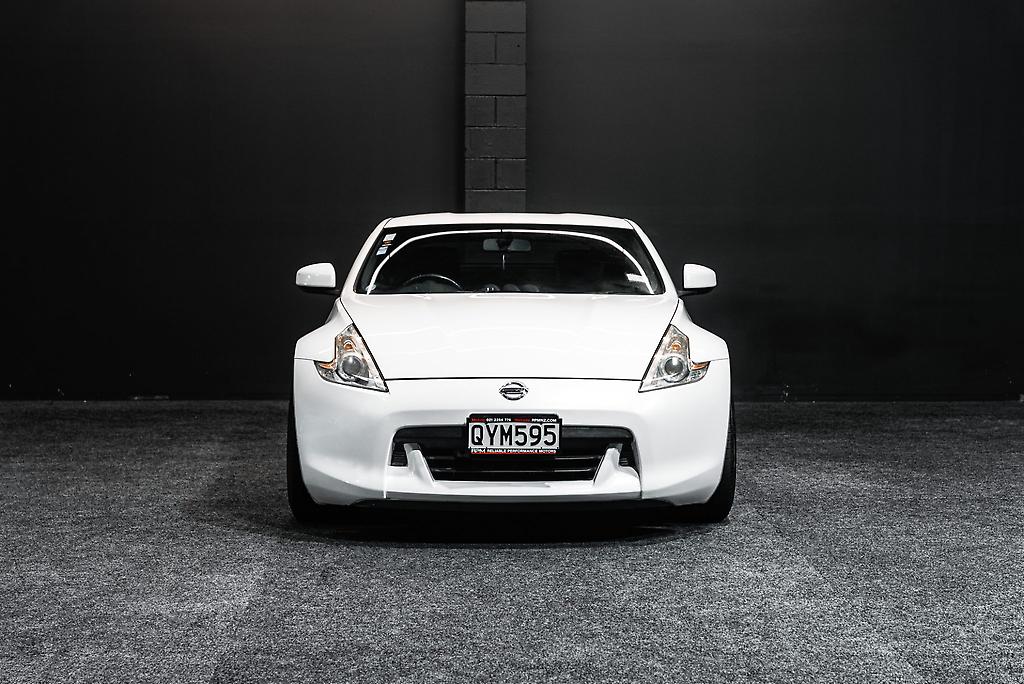 2011 Nissan Fairlady