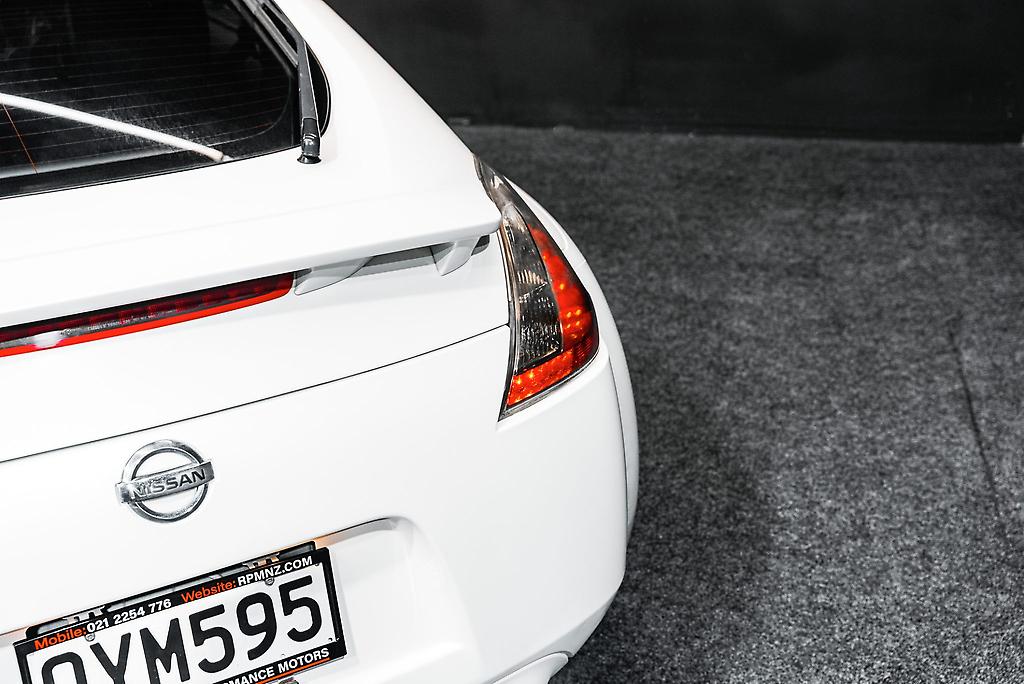 2011 Nissan Fairlady