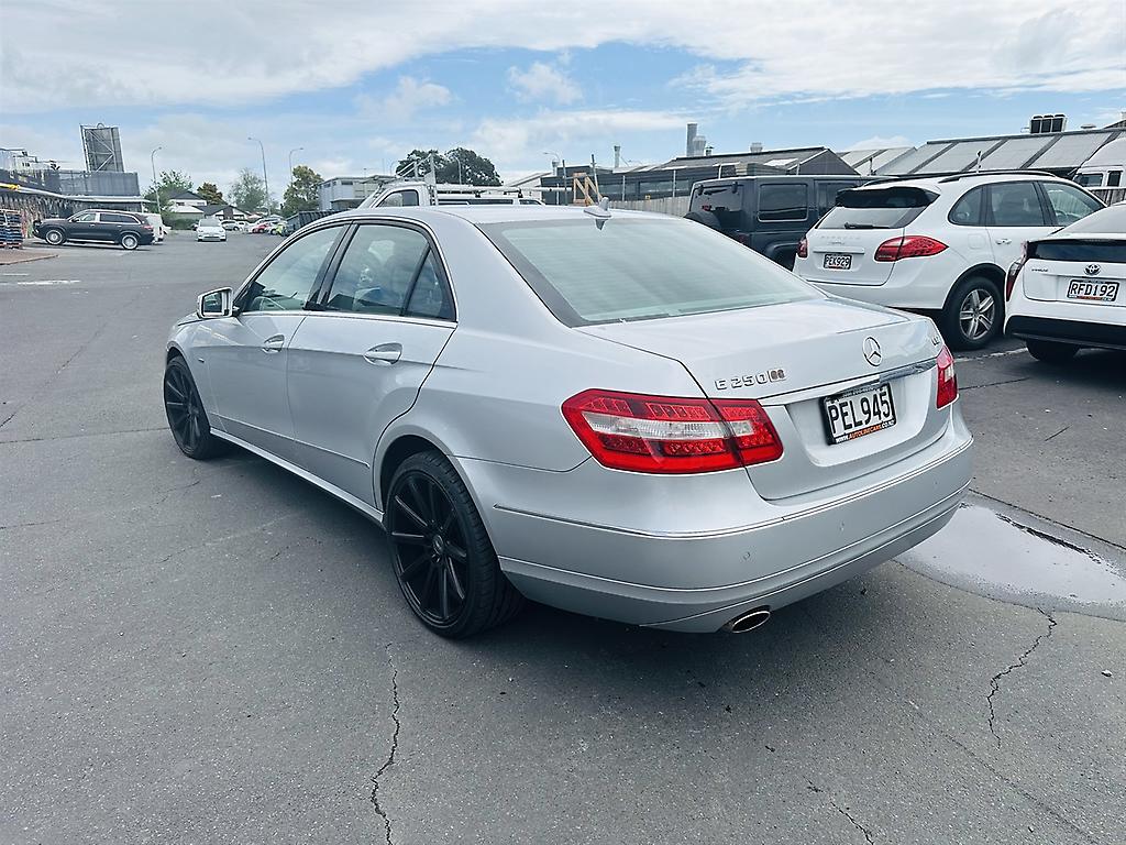 2011 Mercedes Benz E250