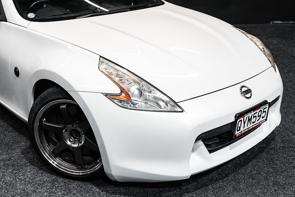 2011 Nissan Fairlady
