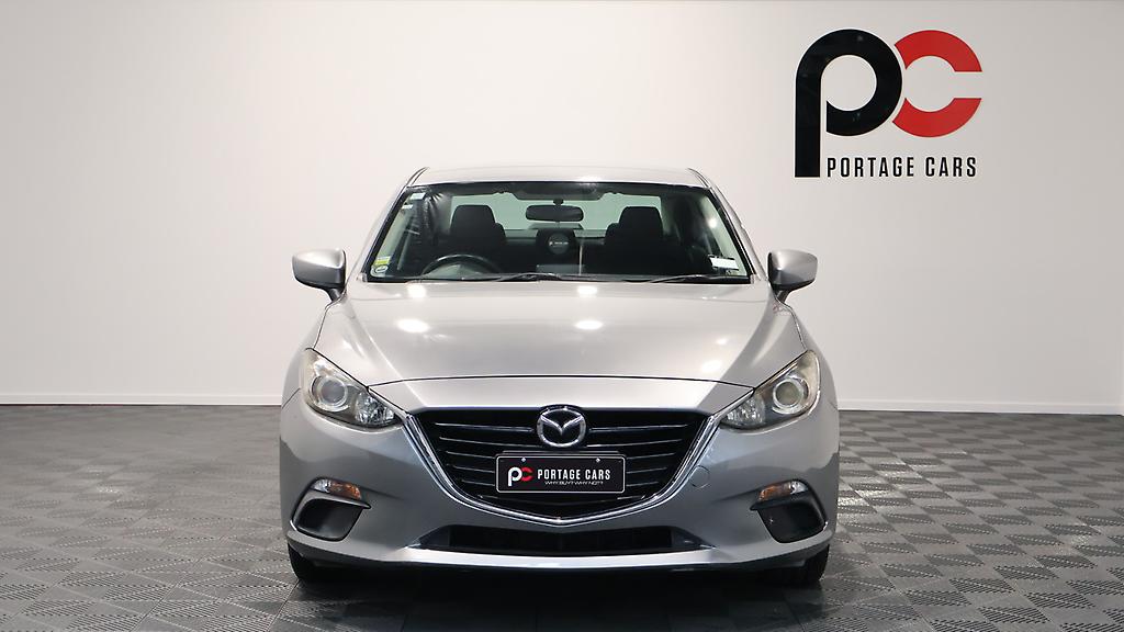 2013 Mazda Axela