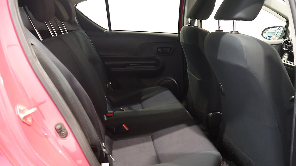 2016 Toyota Aqua