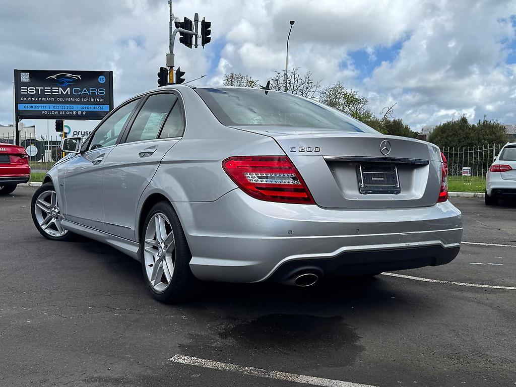 2012 Mercedes-Benz C200