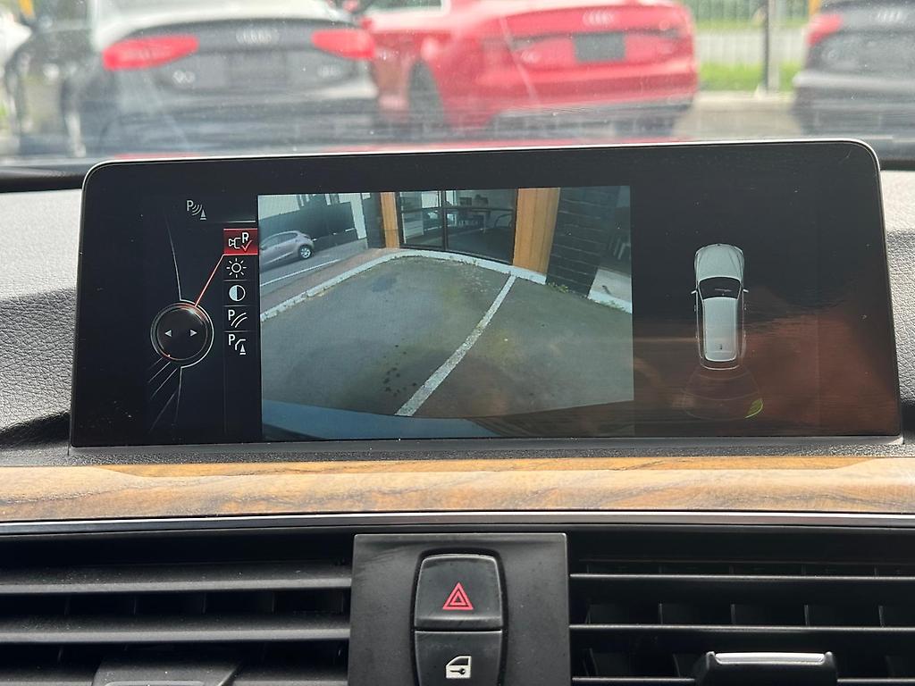 2016 BMW 320i M-sports