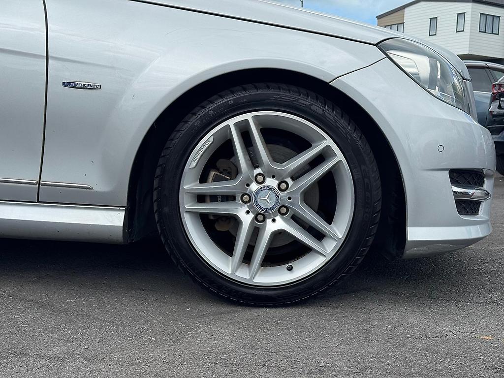 2012 Mercedes-Benz C200