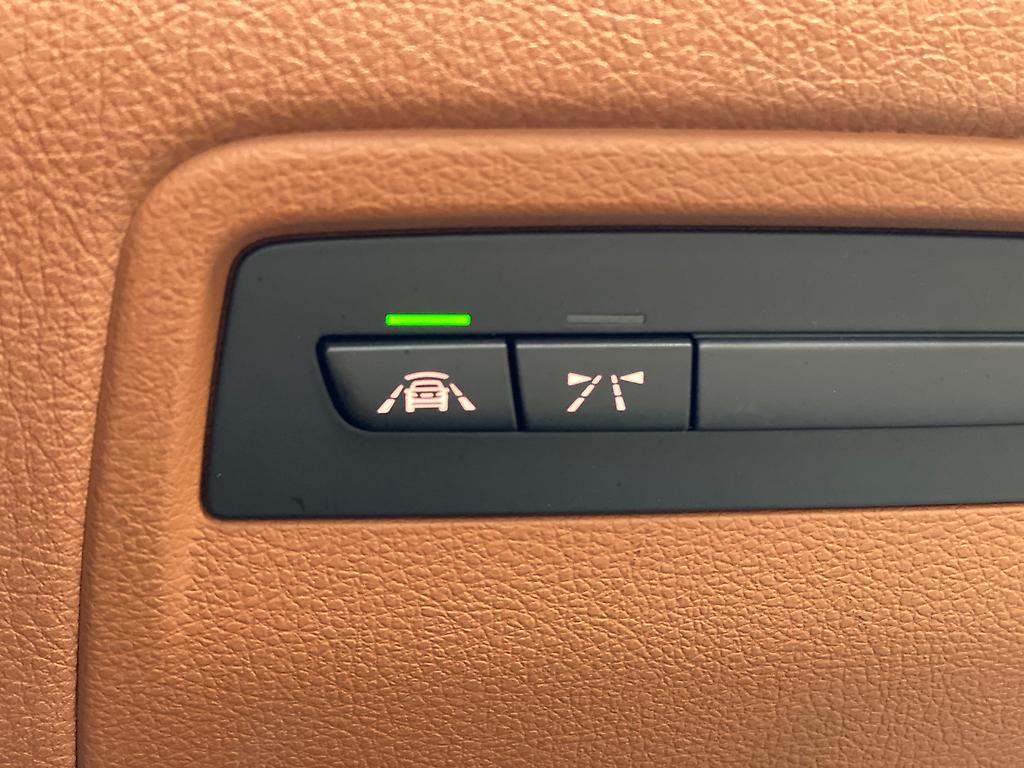 2014 BMW 320i M-sports