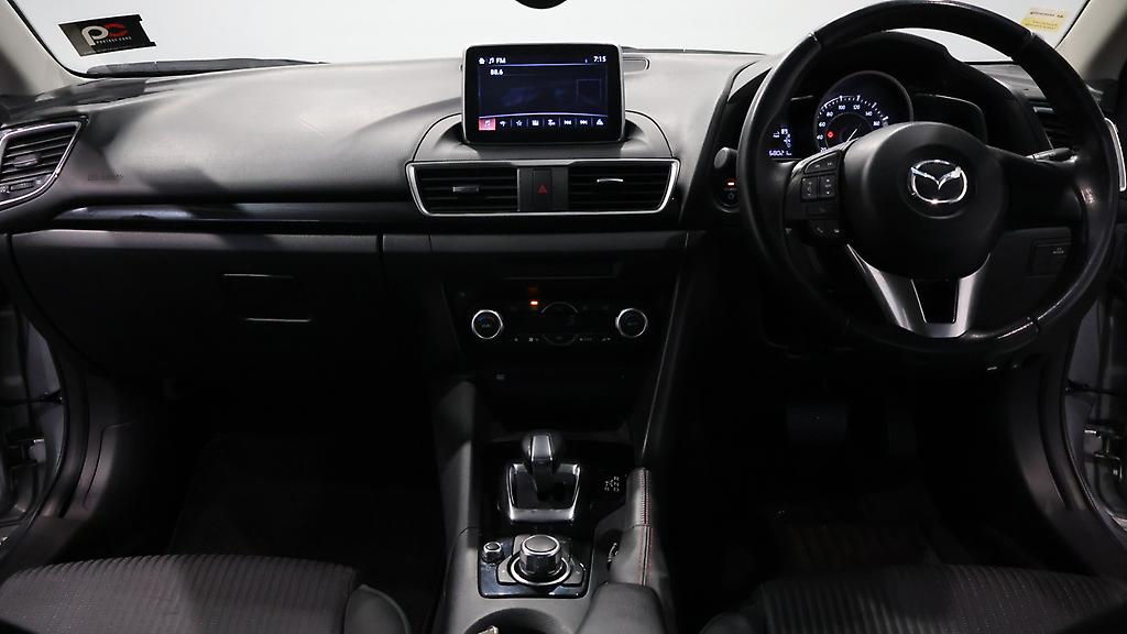 2013 Mazda Axela