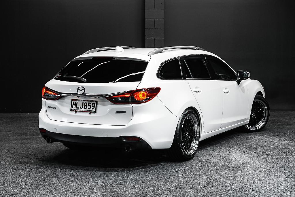 2013 Mazda Atenza