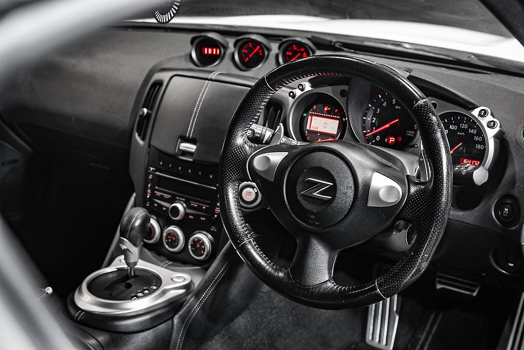 2011 Nissan Fairlady