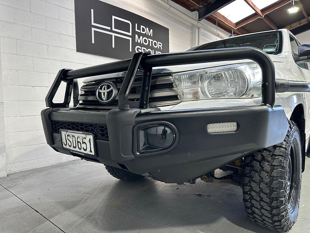2016 Toyota Hilux
