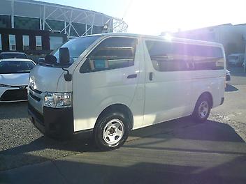 125,000 Km, Van, 2800 cc, Diesel engine, automatic