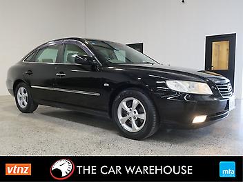 243,766 Km, Sedan, 3340 cc, Petrol engine, Automatic