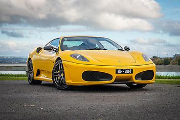 59,750 Km, Coupe, 4308 cc, Petrol engine, Automatic