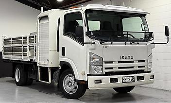 156,846 Km, Truck - Tip Truck, 5193 cc, Diesel engine, Auto