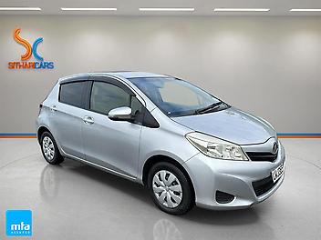 163,087 Km, Hatchback, 1320 cc, Petrol engine, Auto