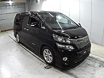 132,000 Km, Van, 2400 cc, Petrol engine, Automatic