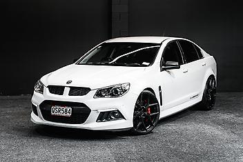 90,000 Km, Sedan, 6200 cc, Petrol engine, Manual