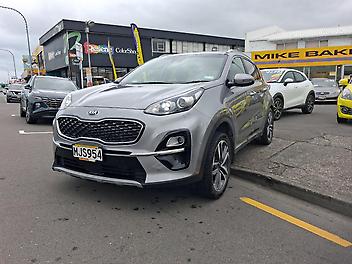 95,200 Km, Station Wagon, 1999 cc, Petrol engine, Automatic