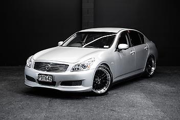 97,000 Km, Sedan, 3490 cc, Petrol engine, Automatic