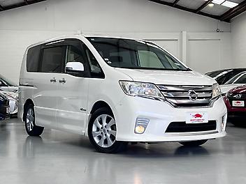 114,066 Km, Van, 1997 cc, Hybrid engine, Automatic