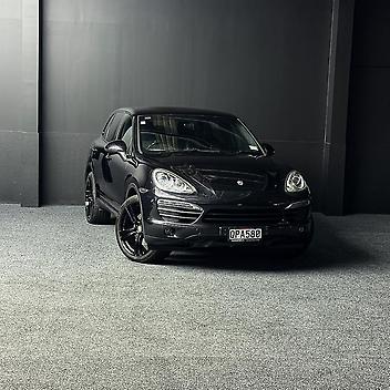 143,500 Km, Rv-suv, 4806 cc, Petrol engine, Automatic