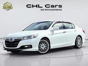 96,421 Km, Sedan, 2000 cc, Hybrid engine, Automatic