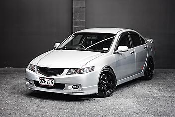 150,000 Km, Sedan, 1990 cc, Petrol engine, Manual