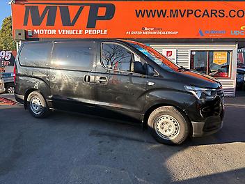 216,569 Km, People Movers, 2497 cc, Diesel engine, Automatic