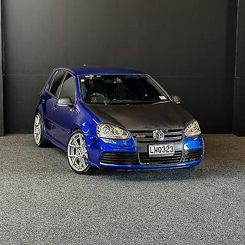 139,000 Km, Hatchback, 3180 cc, Petrol engine, Automatic