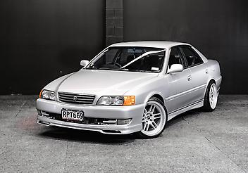 139,525 Km, Sedan, 2490 cc, Petrol engine, Manual