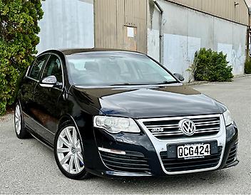 143,732 Km, Sedan, 3600 cc, Petrol engine, FAT