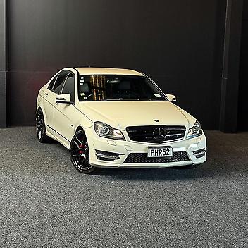 116,000 Km, Sedan, 1795 cc, Petrol engine, Automatic