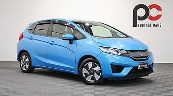 112,110 Km, Hatchback, 1496 cc, Hybrid engine, Automatic
