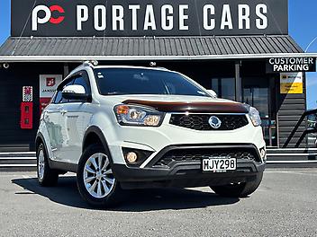 137,900 Km, Station Wagon, 1998 cc, Petrol engine, Automatic