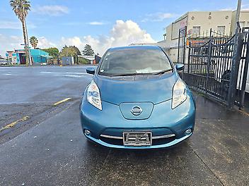 61,512 Km, Sedan, 0 cc, Electric engine, Automatic