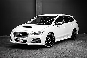 116,000 Km, Station Wagon, 1590 cc, Petrol engine, Tiptronic