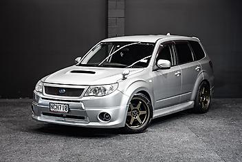 148,000 Km, Station Wagon, 1990 cc, Petrol engine, Automatic